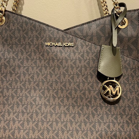 Michael Kors jet set large logo shoulder bag w dust bag - Picture 7 of 10